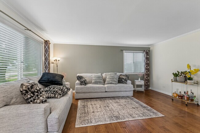 Photo - 298 Danbury Dr
