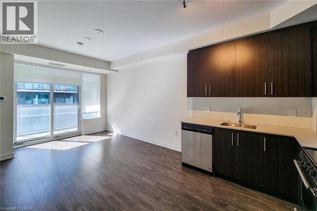 Photo - 212 King William St Unit 1212