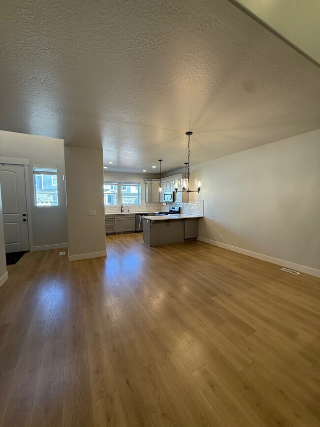 Photo - 4239 W 1960 N