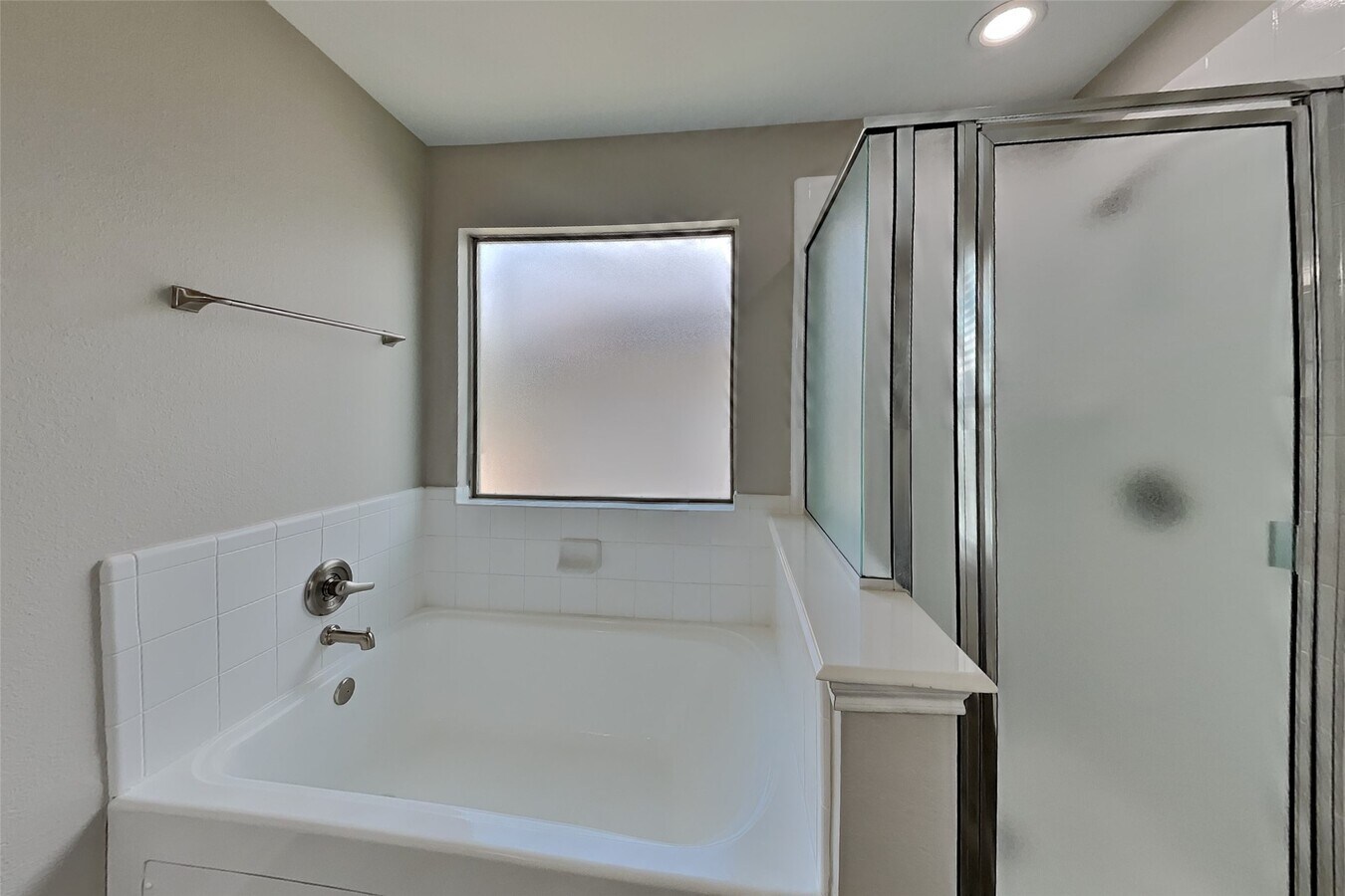 Photo - 2902 Crestbrook Bend Ln