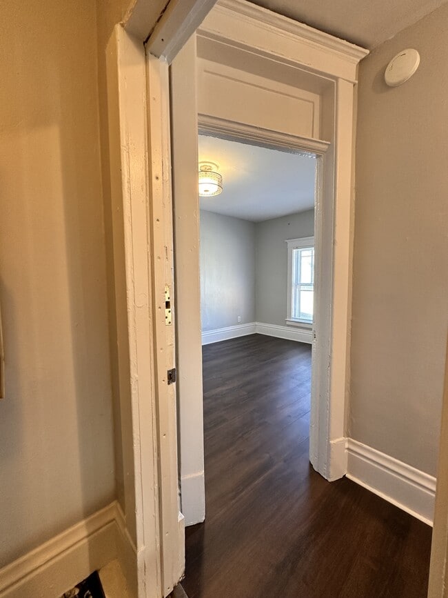 334 Raymond St Unit 4