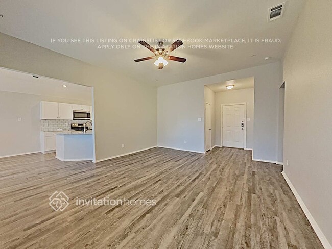Photo - 512 Bretts Way
