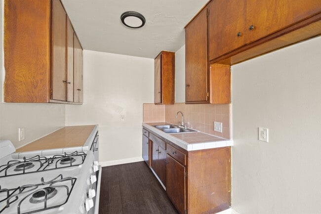 Photo - 418 W. Regent St.
