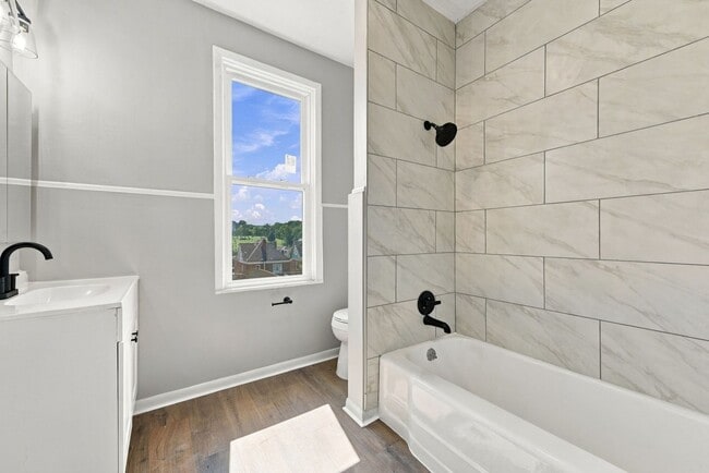 120 E 20th Ave
