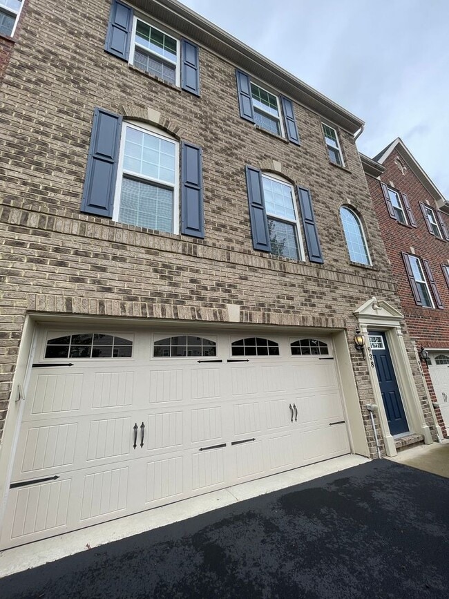 Photo - Gorgeous 3 BD/ 2.5 BA Townhouse Available in Wexford!