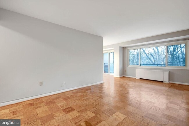 Photo - 4201 Cathedral Ave NW Unit 511E