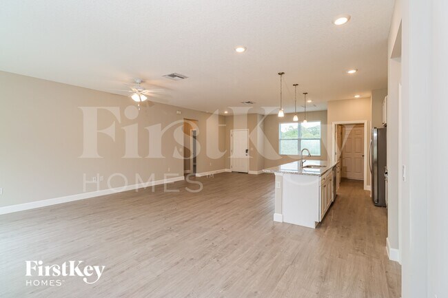 Photo - 1200 Cogan Dr