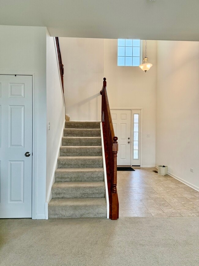 Photo - 544 Silverton Dr