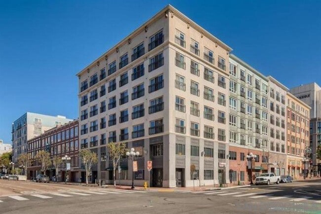 Building Photo - 445 Island Ave Unit 719