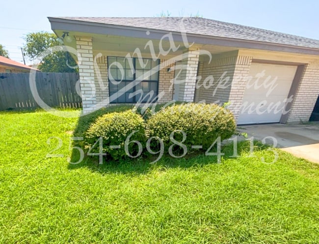 Building Photo - 3bed 2 Bath Duplex Rental