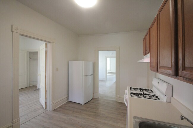 Photo - 429 Kelly Ave Unidad 2