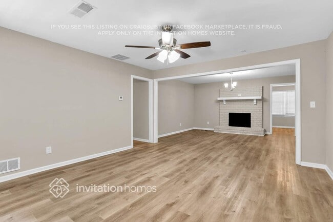 Photo - 954 Pine Roc Way