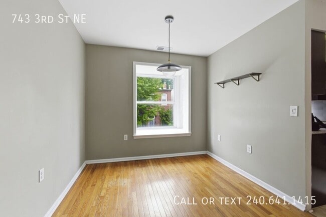 Photo - 743 3rd St NE