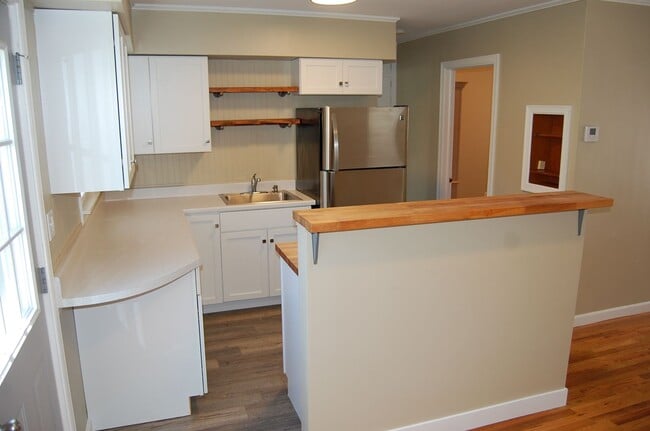Photo - 2620 Sumner St Unit 2624 Sumner St