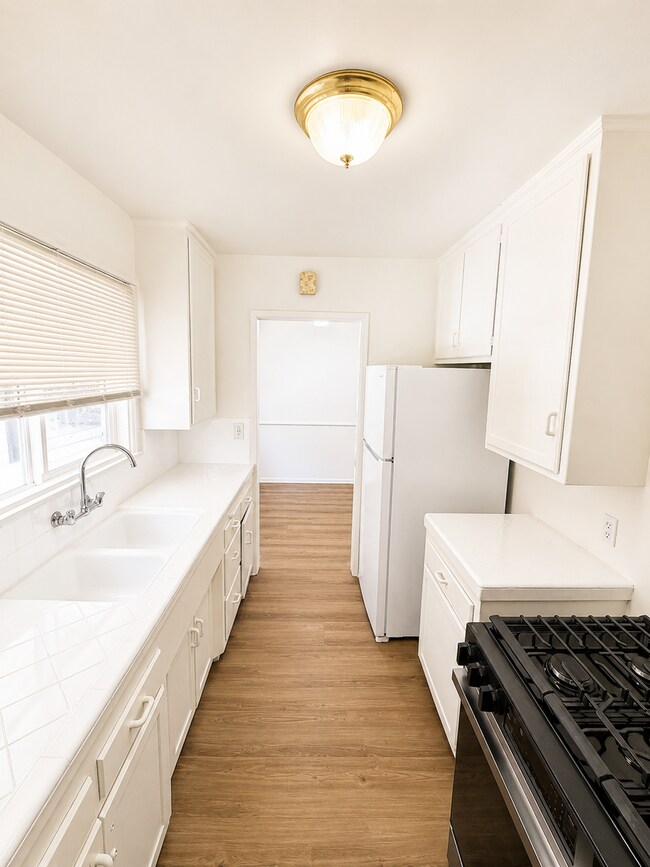 4265-4271 Coldwater Canyon Ave.