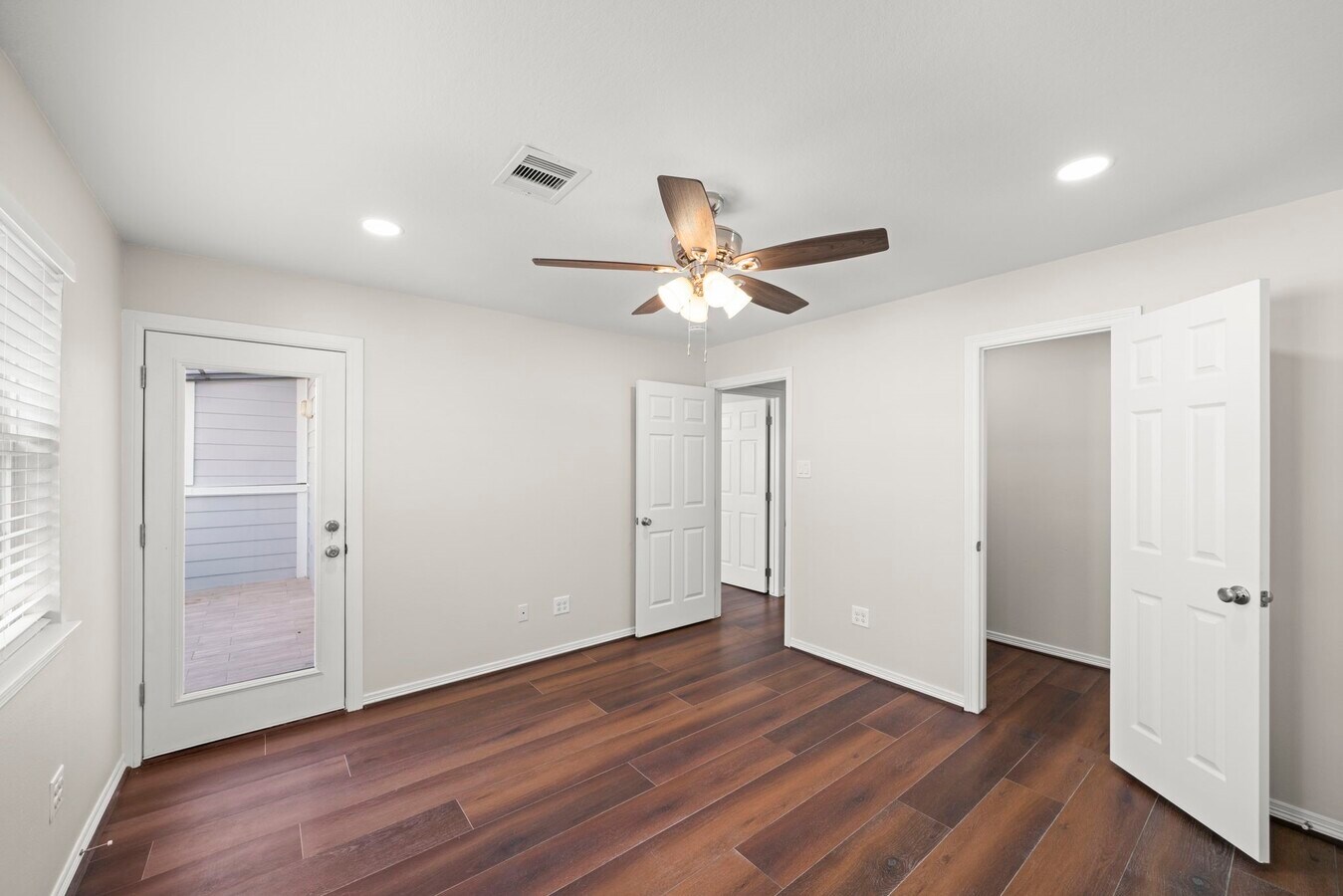 Photo - 4023 Breakwood Dr