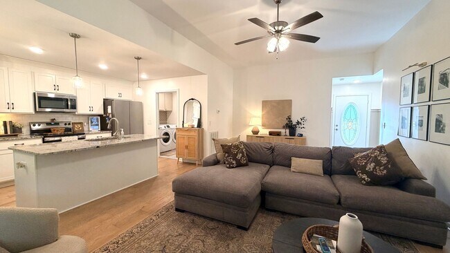 Photo - 750 Gleason Dr