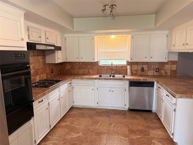 Photo - 141 Slade St