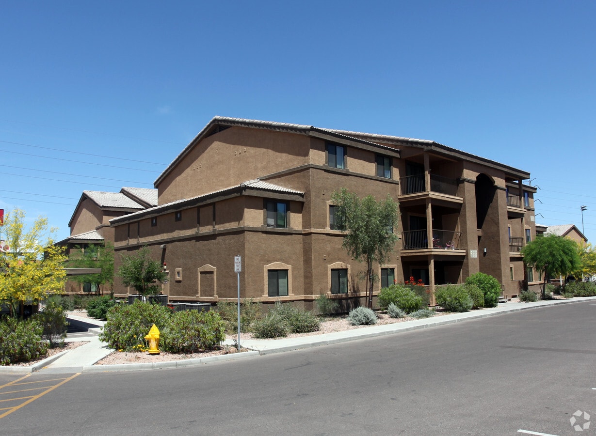 Photo - Nuestra Senora Apartments