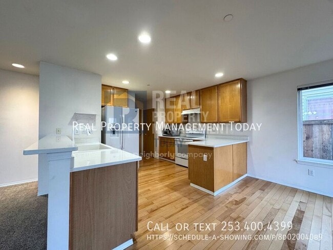 Photo - 2702 Meyer St