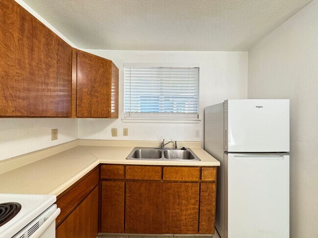 2148 Primrose Dr Unidad 4