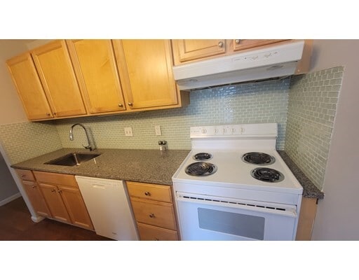 Photo - 1643 Cambridge St Unidad 77