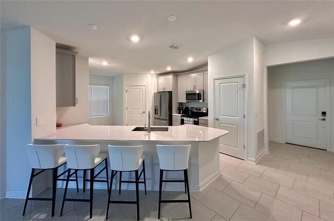 Photo - 5692 Stephens Rd