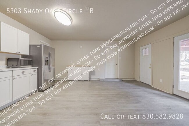 Photo - 5303 Shady Oak Cir Unit B