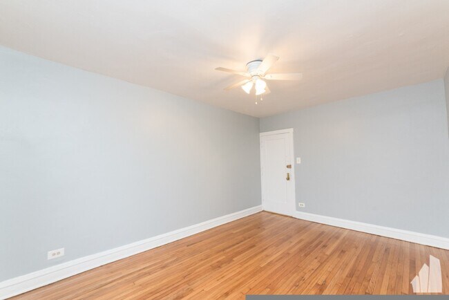 Photo - 4600 N Beacon St Unidad 4606-4B