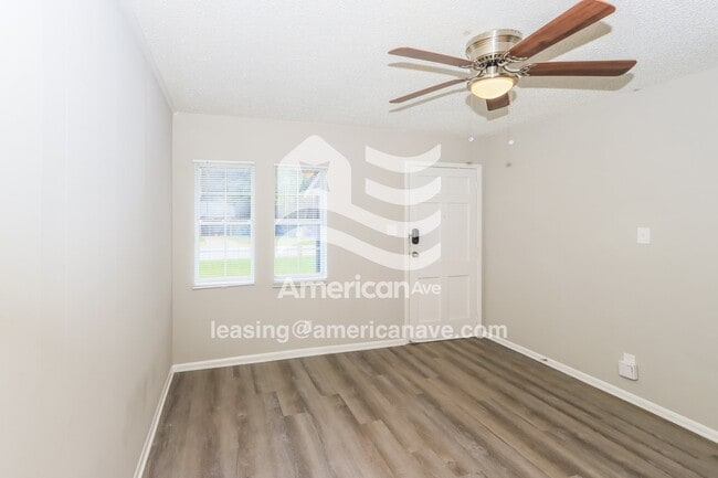 Photo - 505 Madrid St