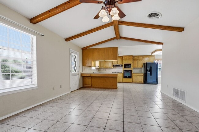 Photo - 3 Bedroom, 2 bath on Corner Lot near Golf Course