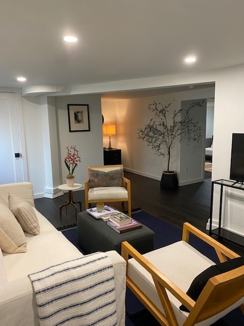 Building Photo - 2216 E Roanoke St