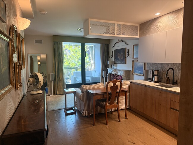 Photo - 44 Box St Unit 2D