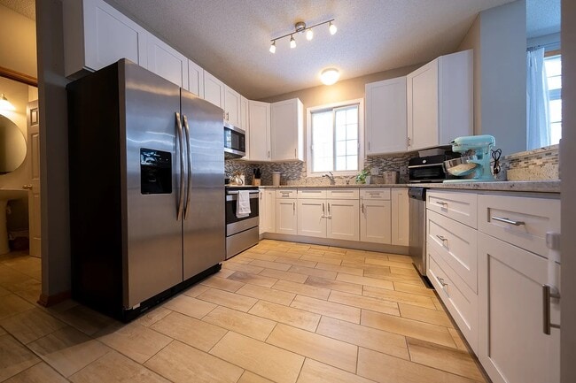 Photo - 14357 Raymond Ln