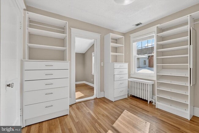 Photo - 7903 Woodbury Dr