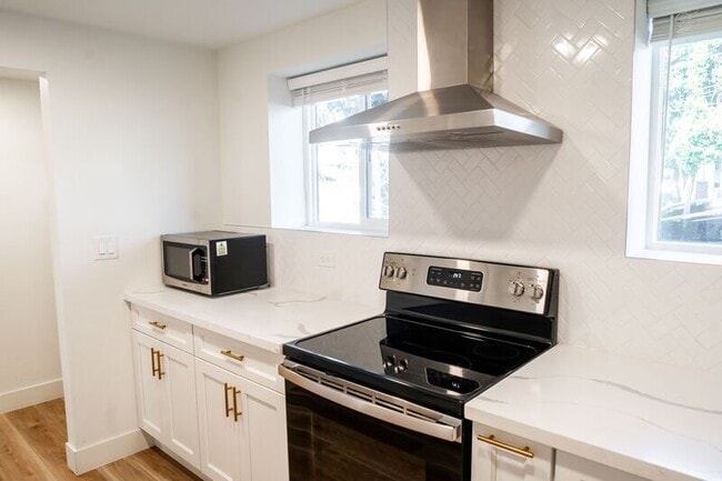 Photo - 301 NW 62nd St