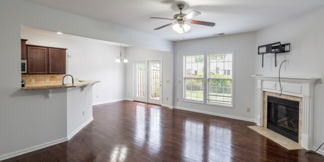 Photo - Elegant Modern Living Near Halcyon & Avalon