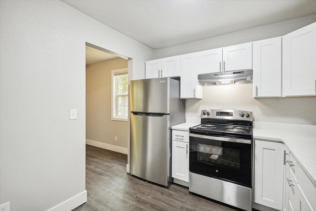 Timber Ridge Townhomes & Apartments