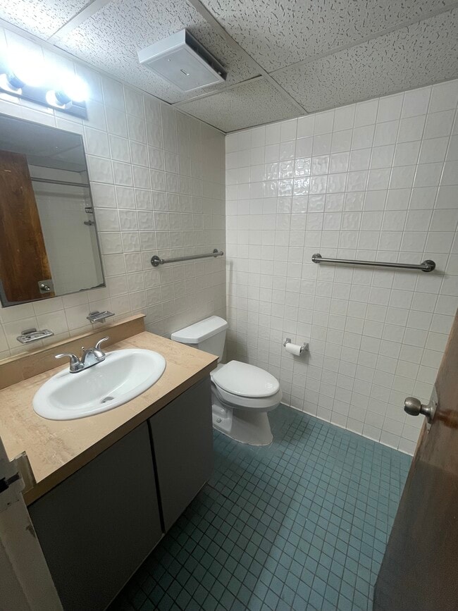 Photo - Neighbors of Lakeland Unit 7