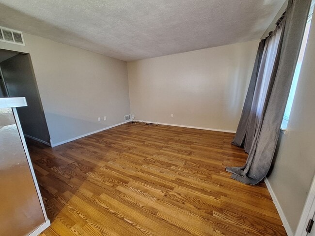 Photo - Your next Home!!!  Charming Three Bedroom in Roseville