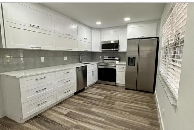 Photo - 535 Oaks Dr Unidad 102 Rental