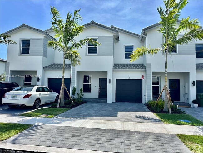 Building Photo - 114 SW 184th Pl Rental