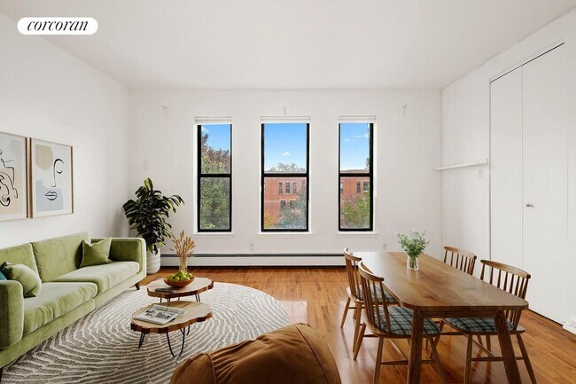 Photo - 42 Carroll St