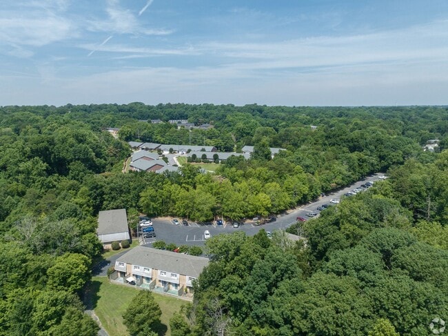 Beautiful Chesney Woods Townhomes