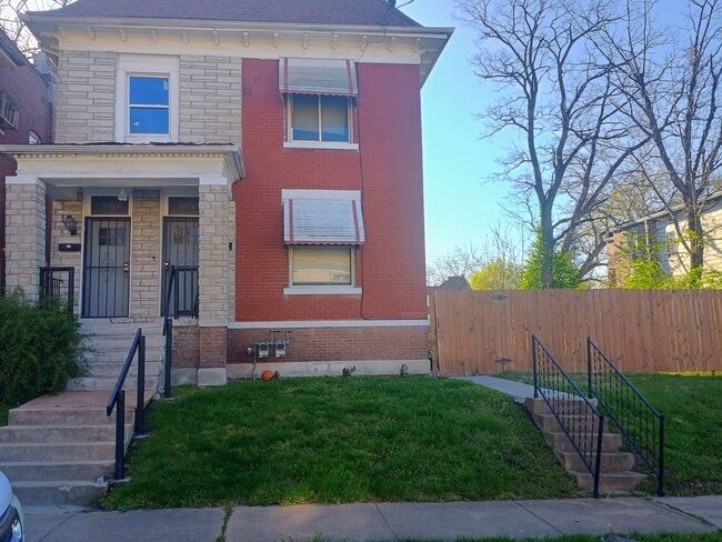 Building Photo - 1312 Temple Pl