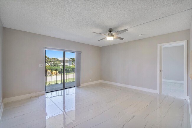 Photo - 4013 N Ocean Dr Unit 107