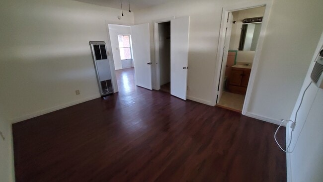 Photo - 4217 SW 2nd Ave Unit 1