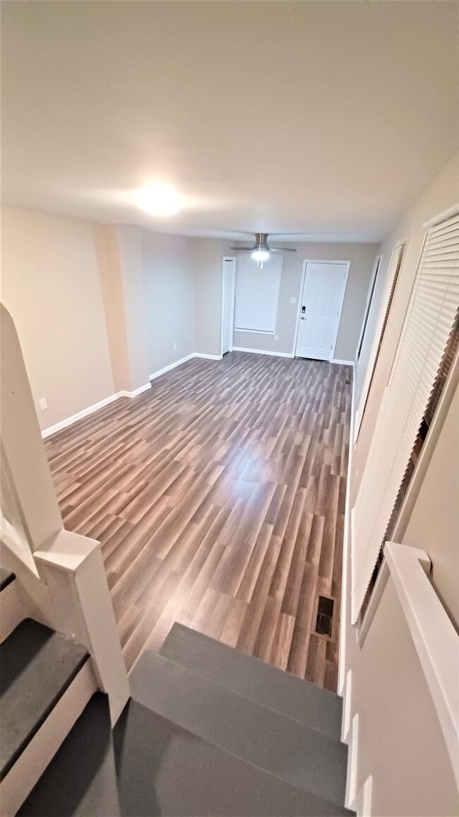 Livingroom/Dining - 135 Hamilton Ave