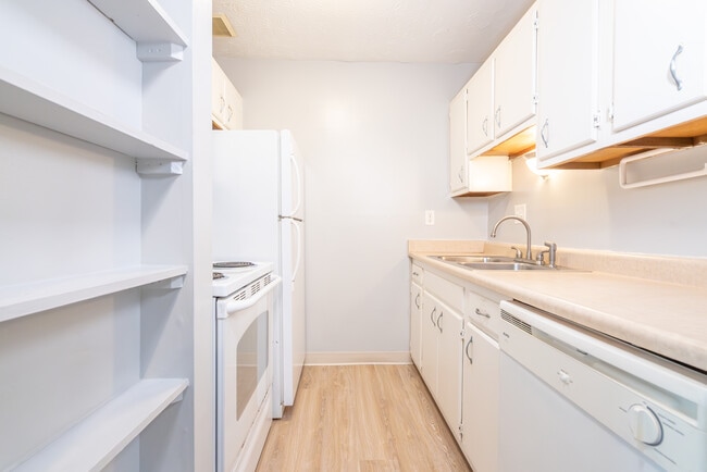 Photo - Tarpis Woods