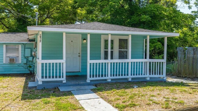 Photo - 1917 Macomber Ave